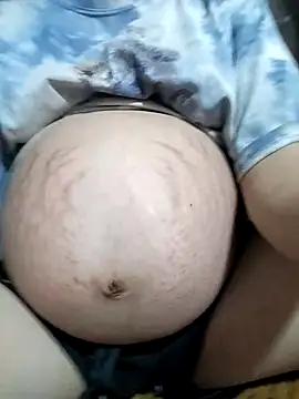 Snapshot of qczb1012 chatting on April 9, 2026, 1:39 pm qczb1012 online show from April 9, 2026, 1:39 pm