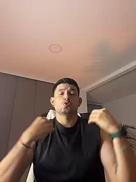 TroyeSavage online show from April 5, 2026, 11:06 am