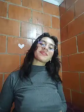 Snapshot of Amanda_x1 chatting on May 22, 2026, 7:45 pm Amanda x1 online show from May 22, 2026, 7:45 pm