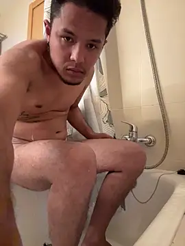 maikel18b online show from April 8, 2026, 3:57 pm