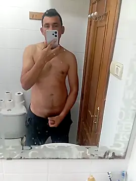 Snapshot of Alexandrevivtor69 chatting on April 29, 2026, 9:24 am Alexandrevivtor69 online show from April 29, 2026, 9:24 am