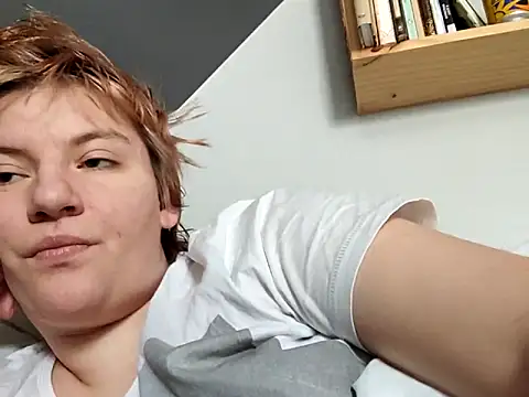 Snapshot of thatcutesubgirlwlw chatting on March 20, 2026, 1:23 pm thatcutesubgirlwlw online show from March 20, 2026, 1:23 pm