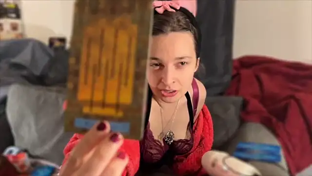 hello katieex online show from April 21, 2026, 8:04 pm