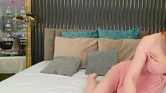 SophieFinn online show from March 27, 2026, 8:43 pm