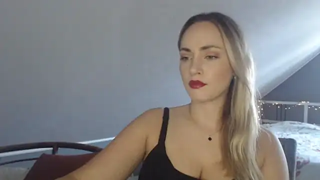 Snapshot of ScarlettSensitive chatting on June 23, 2026, 6:22 am ScarlettSensitive online show from June 23, 2026, 6:22 am