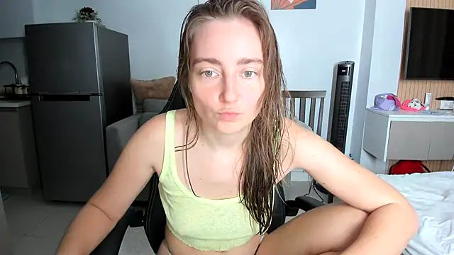 LiaSasha online show from March 15, 2026, 9:49 am