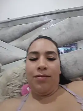 Snapshot of Karla__Morrison chatting on May 17, 2026, 10:21 pm Karla Morrison online show from May 17, 2026, 10:21 pm