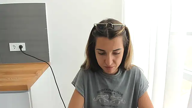summmmersky1 online show from July 31, 2026, 10:58 am