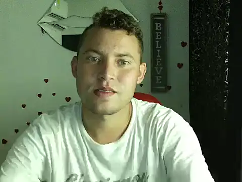 Snapshot of sven_fox723 chatting on May 16, 2026, 1:26 am sven fox723 online show from May 16, 2026, 1:26 am