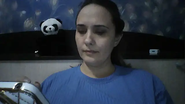 Snapshot of Alisa07qw chatting on April 1, 2026, 2:14 pm Alisa07qw online show from April 1, 2026, 2:14 pm
