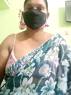 Snapshot of telugutanuja_ chatting on May 4, 2026, 6:33 pm telugutanuja online show from May 4, 2026, 6:33 pm