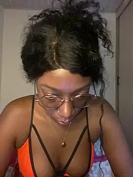 Snapshot of GaiaFiore chatting on April 2, 2026, 9:38 am GaiaFiore online show from April 2, 2026, 9:38 am