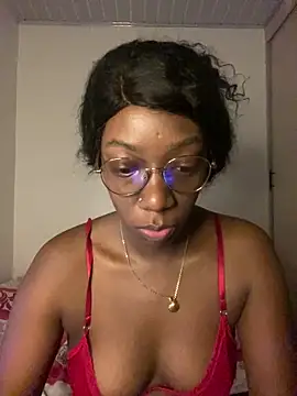 Snapshot of GaiaFiore chatting on April 8, 2026, 9:33 am GaiaFiore online show from April 8, 2026, 9:33 am
