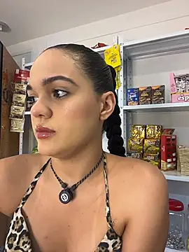Snapshot of Bella-Ferrer chatting on July 31, 2026, 6:16 pm Bella-Ferrer online show from July 31, 2026, 6:16 pm