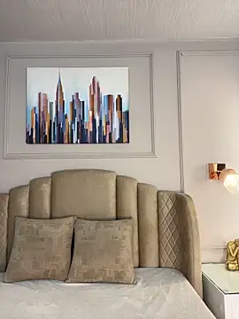 Snapshot of Bella-Ferrer chatting on May 20, 2026, 6:16 pm Bella-Ferrer online show from May 20, 2026, 6:16 pm
