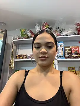 Snapshot of Bella-Ferrer chatting on July 9, 2026, 7:35 pm Bella-Ferrer online show from July 9, 2026, 7:35 pm