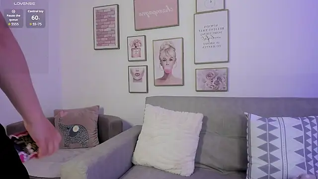 Zoey monroe online show from March 25, 2026, 11:53 am