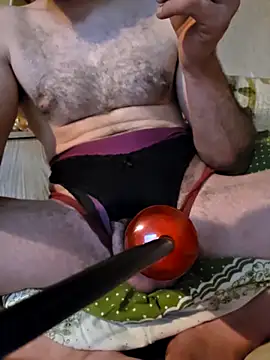 Snapshot of cock8992 chatting on April 2, 2026, 9:32 pm cock8992 online show from April 2, 2026, 9:32 pm