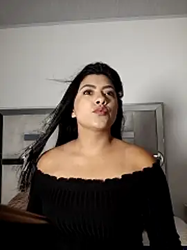 Thaliana28 online show from March 24, 2026, 10:10 pm