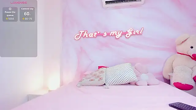 Adalyn Cute online show from August 3, 2026, 11:49 am