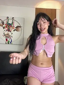 Queen Chanel XXX online show from April 8, 2026, 7:37 pm