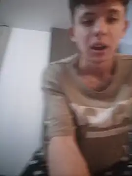 Daniel Roy online show from April 6, 2026, 11:17 pm