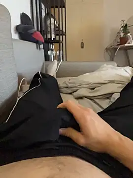 curvedlongdick online show from May 25, 2026, 9:24 pm
