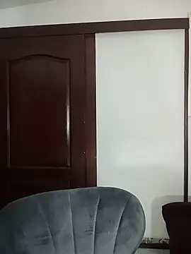 jennyyhottt online show from May 13, 2026, 6:53 am