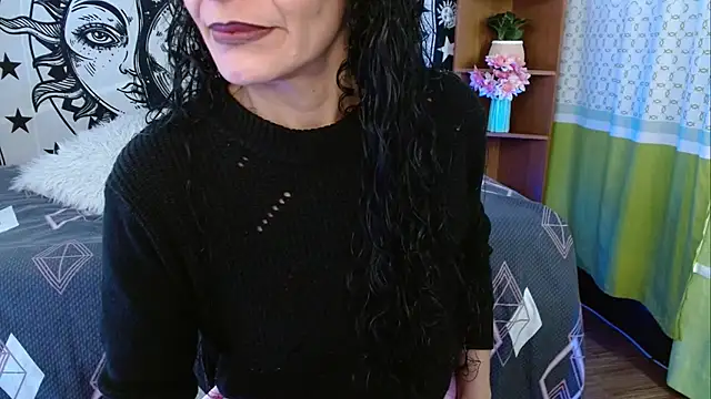  Alexandra Jones online show from August 3, 2026, 1:03 am