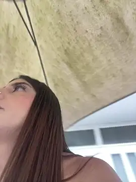 Electra Pinkk online show from April 15, 2026, 2:10 pm