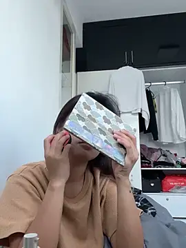 Snapshot of velvetveloura chatting on March 13, 2026, 10:42 am velvetveloura online show from March 13, 2026, 10:42 am