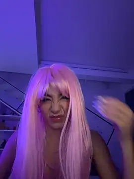 latinahottie online show from March 10, 2026, 4:27 am