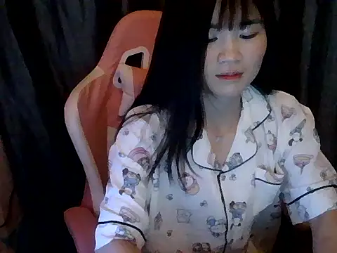 Snapshot of Cum-withyou chatting on June 5, 2026, 4:45 pm Cum-withyou online show from June 5, 2026, 4:45 pm