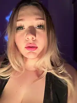 Snapshot of urbaddbunny chatting on May 5, 2026, 6:49 am urbaddbunny online show from May 5, 2026, 6:49 am