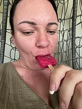 Dirty Davina online show from March 11, 2026, 5:34 am