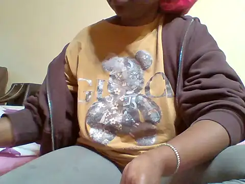 Snapshot of melaninebony2 chatting on April 25, 2026, 3:53 pm melaninebony2 online show from April 25, 2026, 3:53 pm