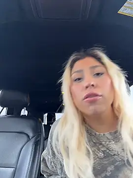 mxmxee online show from April 2, 2026, 7:42 pm