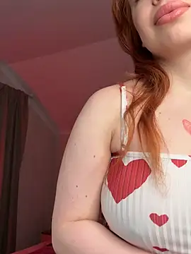 RedheadQueen  online show from May 2, 2026, 2:11 pm