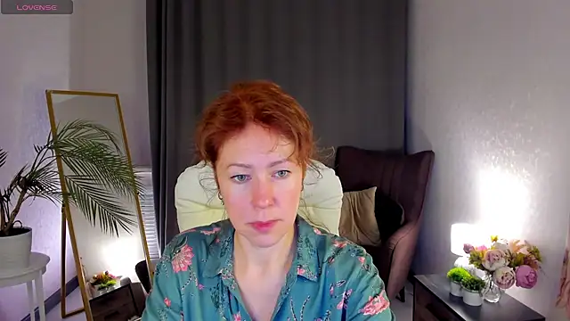 LeticiaRomano online show from March 25, 2026, 4:01 am