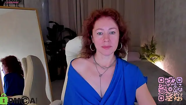 Snapshot of LeticiaRomano chatting on June 3, 2026, 4:02 am LeticiaRomano online show from June 3, 2026, 4:02 am
