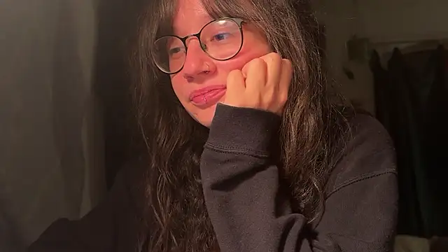 nyxo  online show from March 25, 2026, 10:19 pm