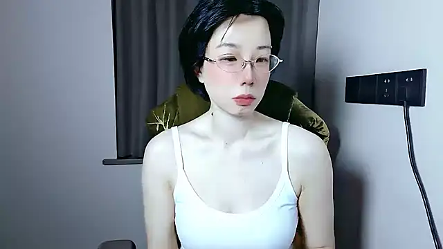 Snapshot of lin_lin_520_520 chatting on May 19, 2026, 4:25 pm lin lin 520 520 online show from May 19, 2026, 4:25 pm