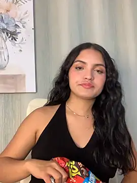 Bella Pinkk online show from March 13, 2026, 5:07 pm