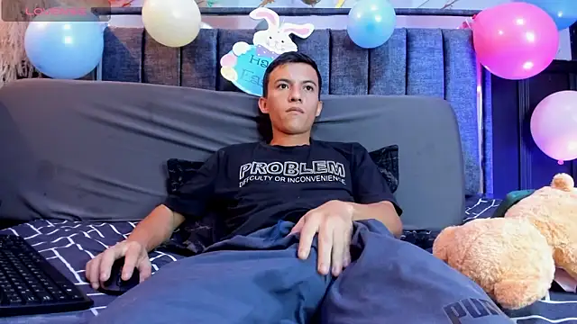 Snapshot of Dylan_scott20 chatting on March 28, 2026, 12:39 pm Dylan scott20 online show from March 28, 2026, 12:39 pm