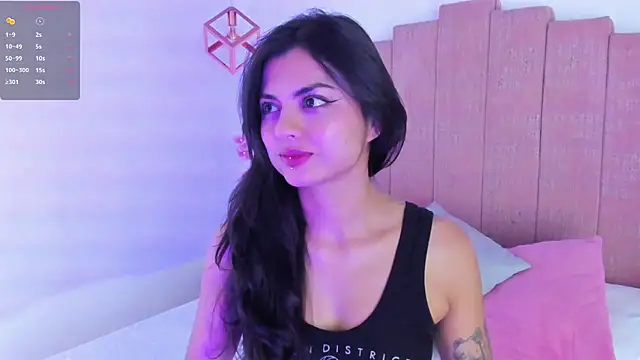 Zoee Kravitz online show from April 8, 2026, 9:05 pm