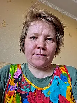 Snapshot of _LOLA-LOLA_ chatting on April 17, 2026, 3:04 pm LOLA-LOLA online show from April 17, 2026, 3:04 pm
