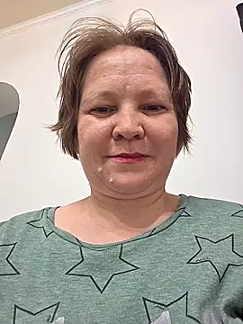 Snapshot of _LOLA-LOLA_ chatting on April 6, 2026, 5:14 pm LOLA-LOLA online show from April 6, 2026, 5:14 pm