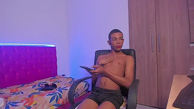 timmy tur11 online show from March 13, 2026, 5:12 am