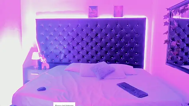 BellaRoge online show from April 17, 2026, 5:43 am