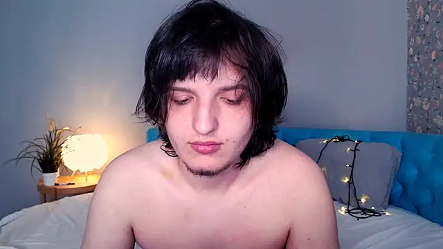 Snapshot of delalex chatting on April 21, 2026, 4:19 am delalex online show from April 21, 2026, 4:19 am